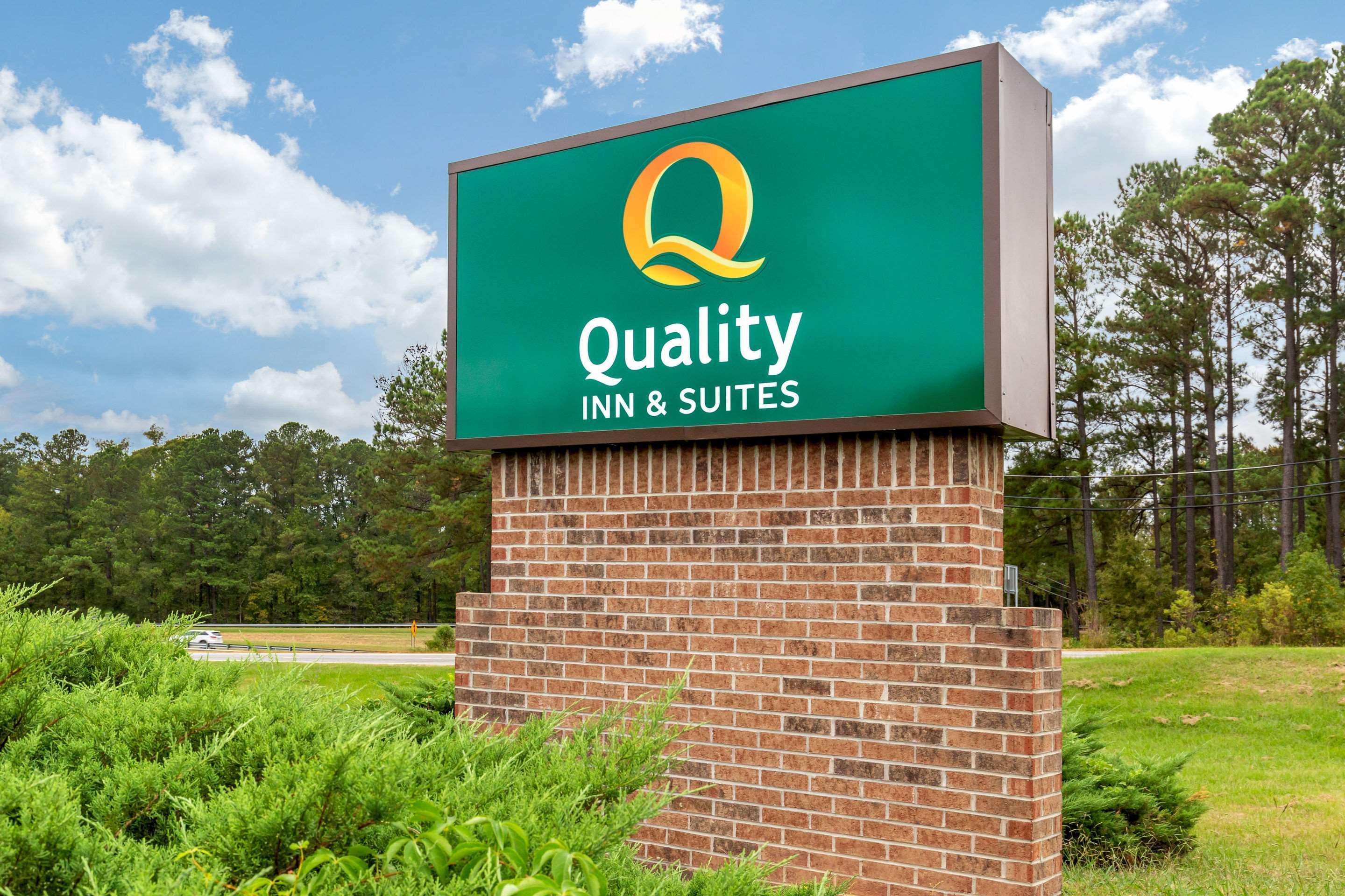Quality Inn & Suites Apex-Holly Springs Экстерьер фото